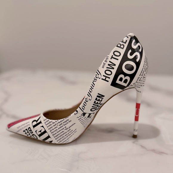 Steve Madden Newspaper Print Vala’s size 8.5 NWT - Picture 4 of 9